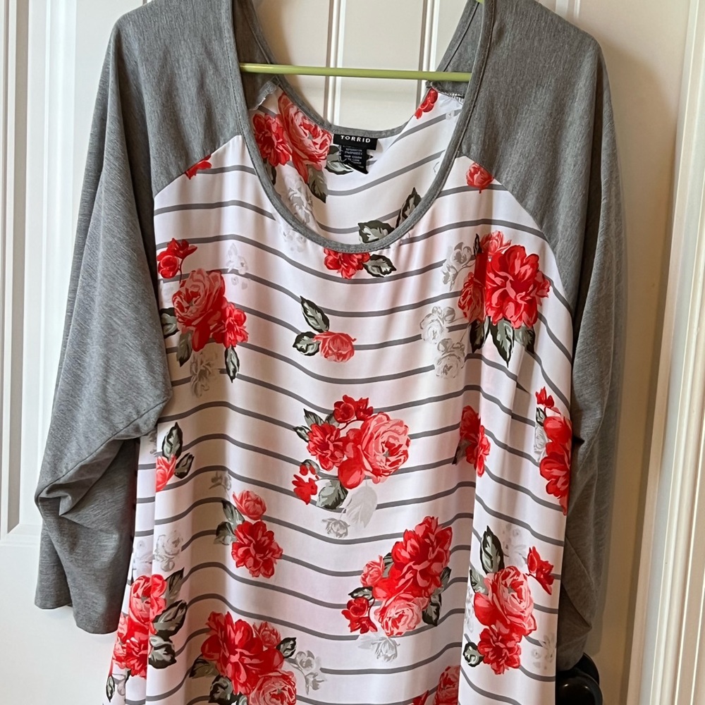 Floral Gray and Red Women's Top
